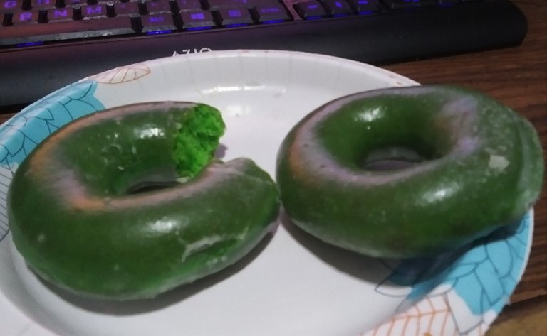 green donut.jpg